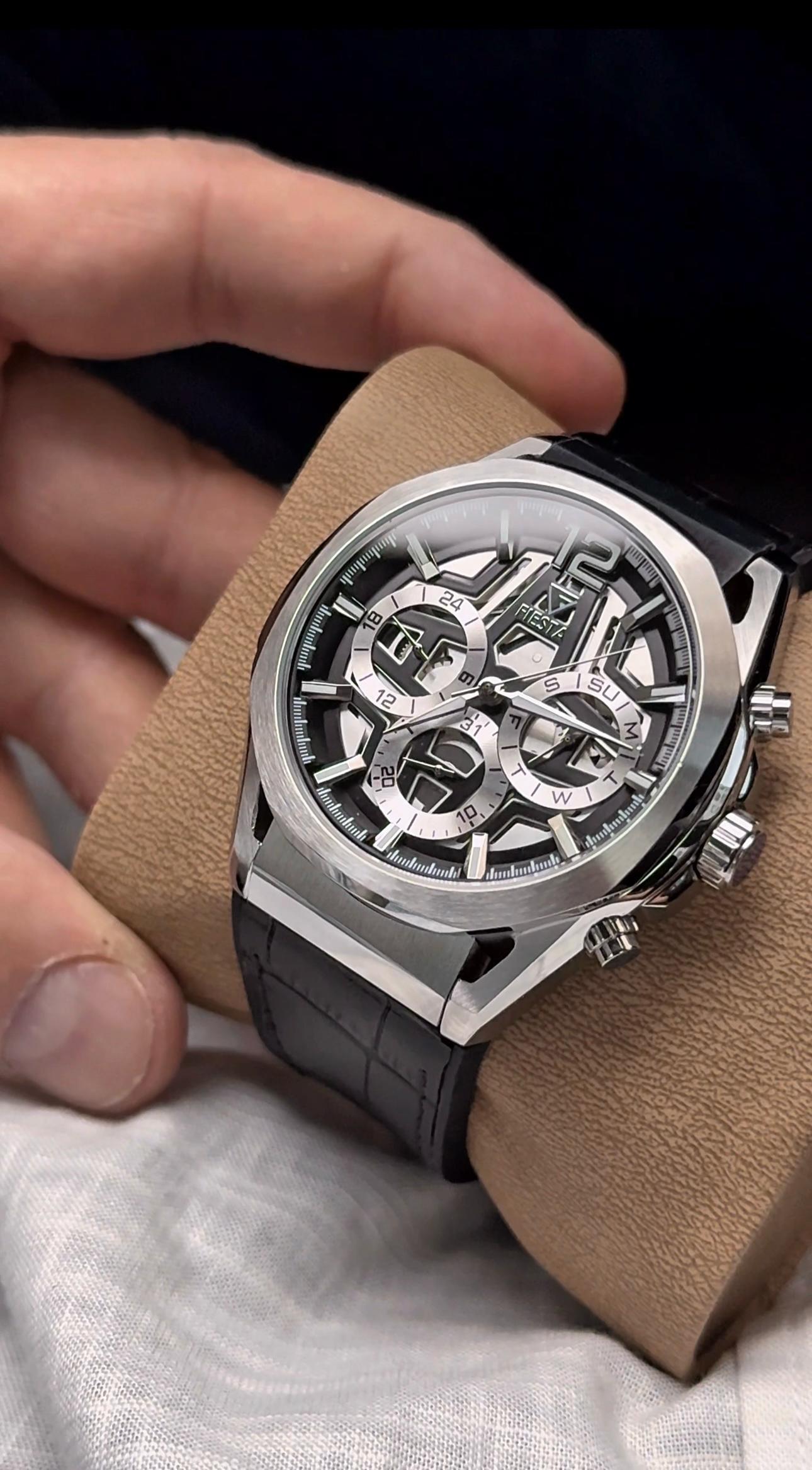 Fiesta Marka Kol Saati