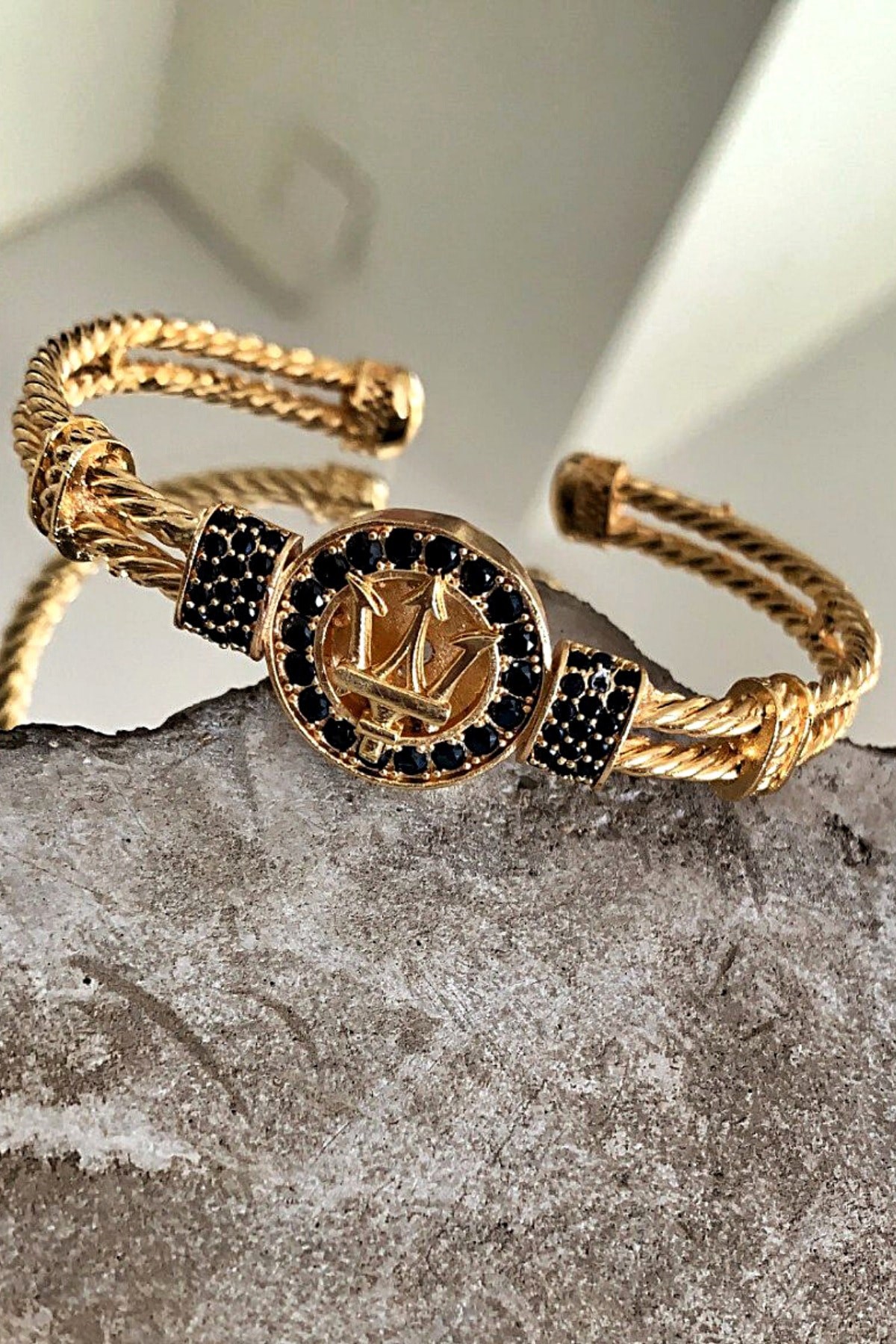 Poseidon Figürlü Zirkon Taşlı Gold Renk Handmade Kelepçe Erkek Bileklik