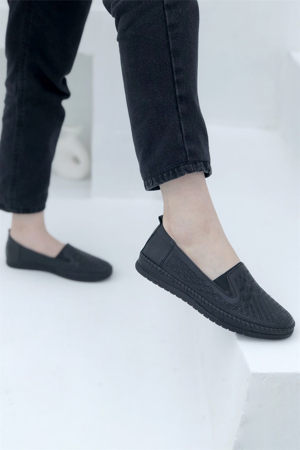 Rahat ve Comfort Günlük Lastikli Kadın Hakiki Deri Ayakkabı Siyah NB-858 |  My Bella Shoes
