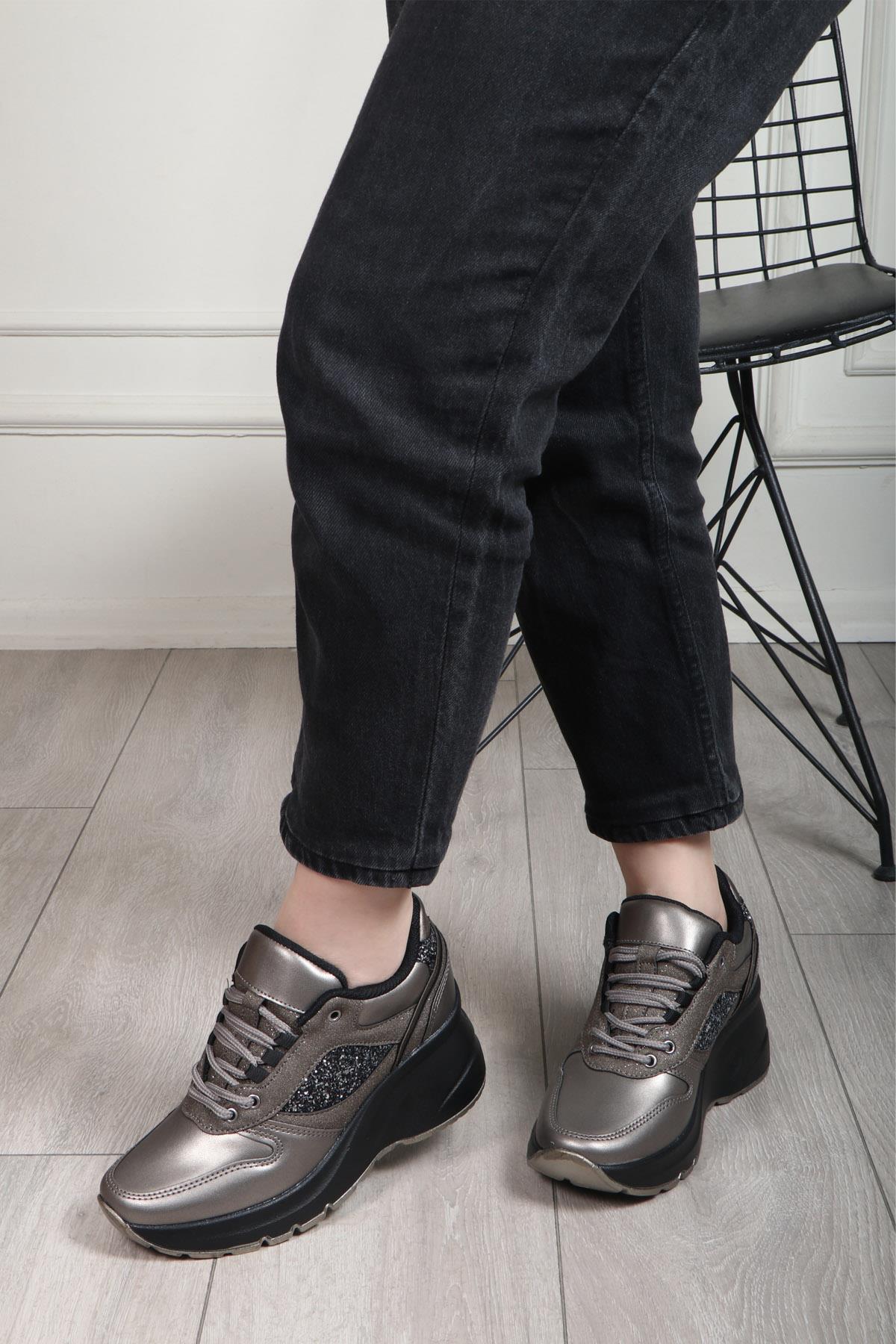 FLET 185 Cilt Kadın Spor Ayakkabı Kurşun