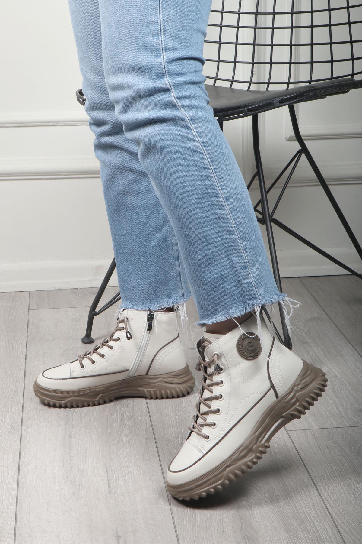 GUJA 24K 310-13 Boğazlı Kadın Ayakkabı Camel