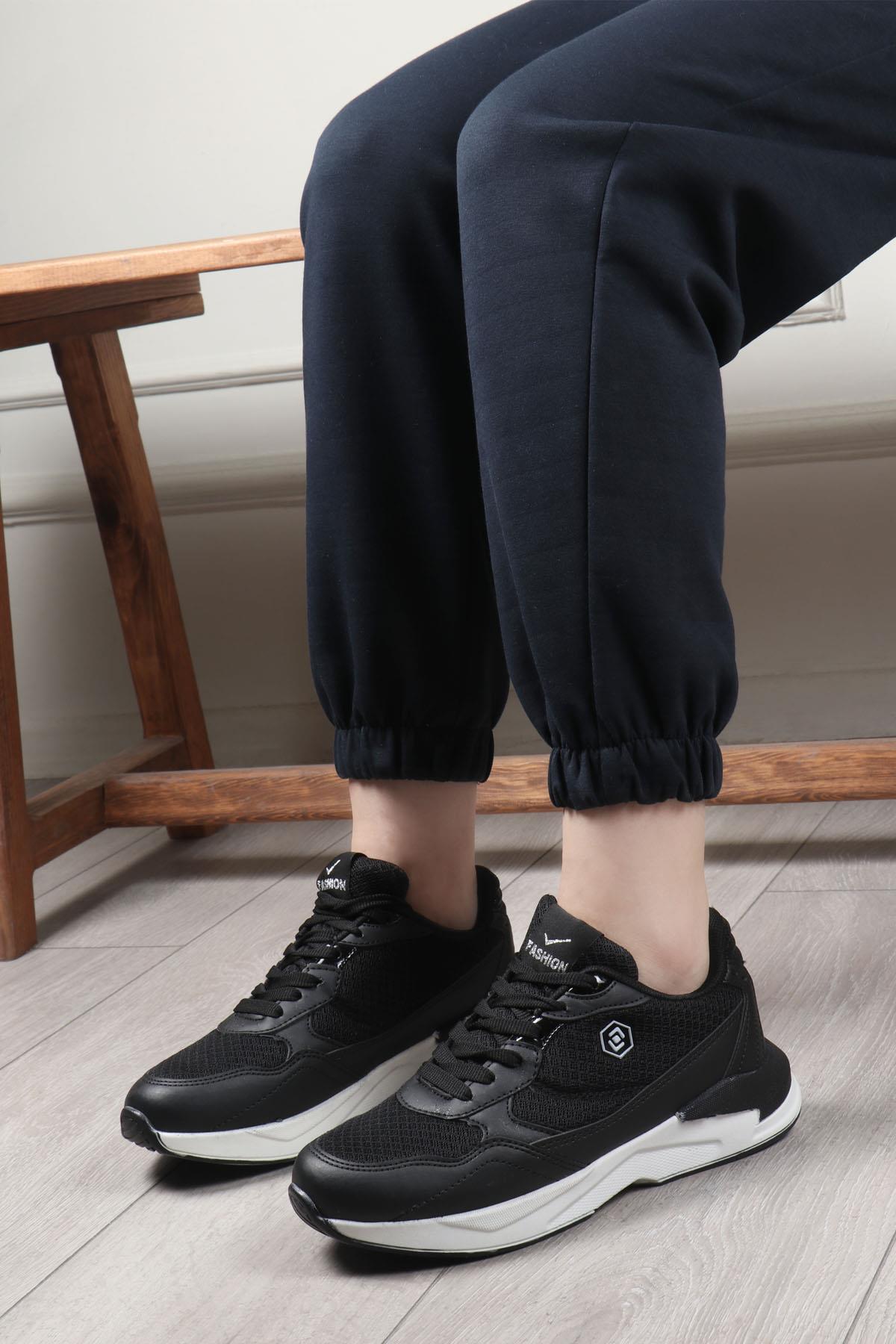 LAMBIRLENT 9937 Kadın Spor Ayakkabı Siyah Gold