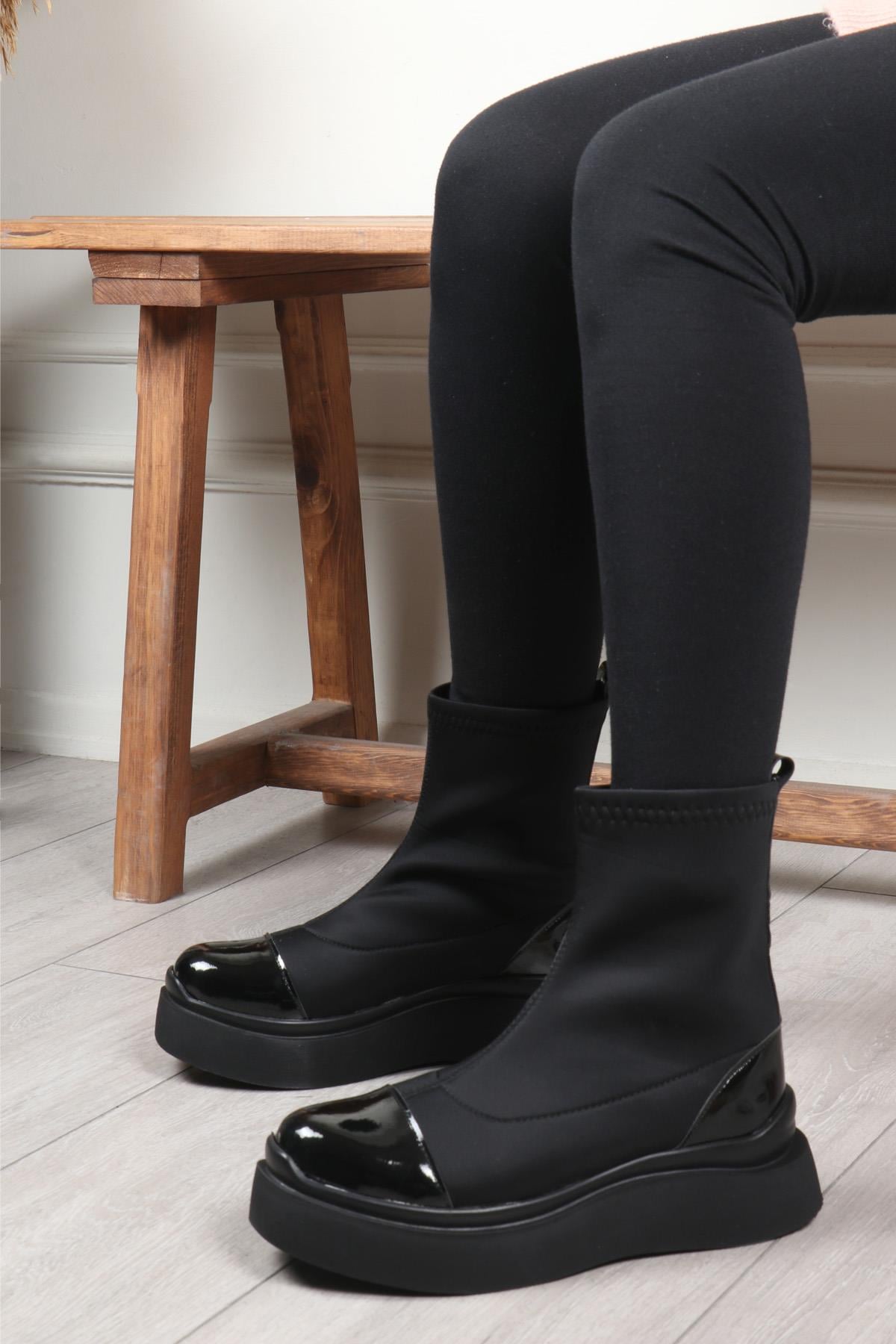 LİDER 703 Kadın Çorap Bot Siyah Siyah Rugan