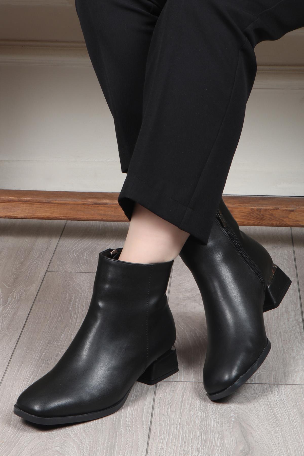 MY BELLA AC-500 Küt Burun Kadın Bot Siyah