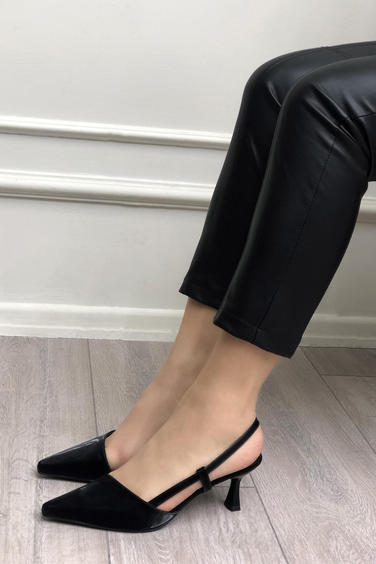 My Bella HM-303  Kadeh Topuk Kadın Ayakkabı Siyah Vakum