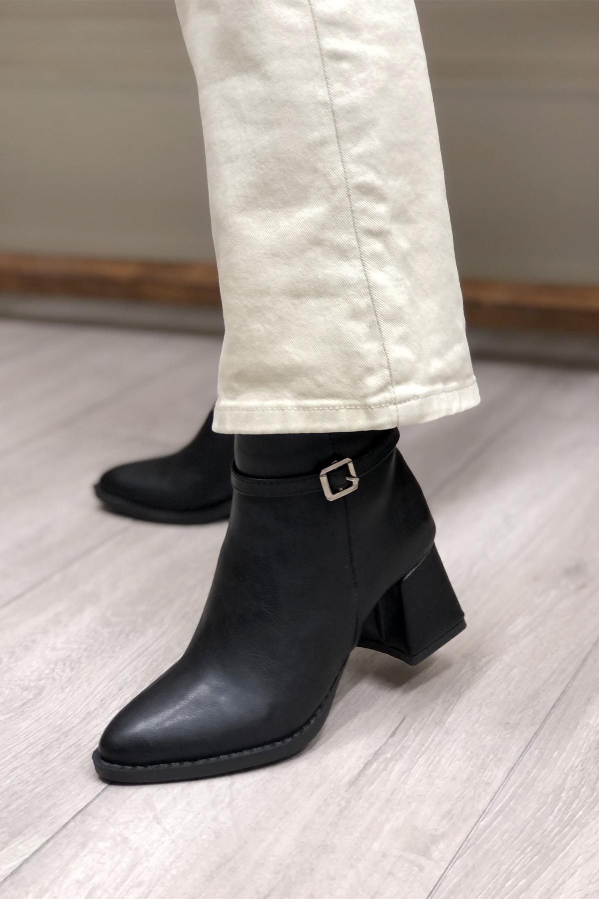 MY BELLA TU-102-2 Sivri Burun Kadın Bot Siyah