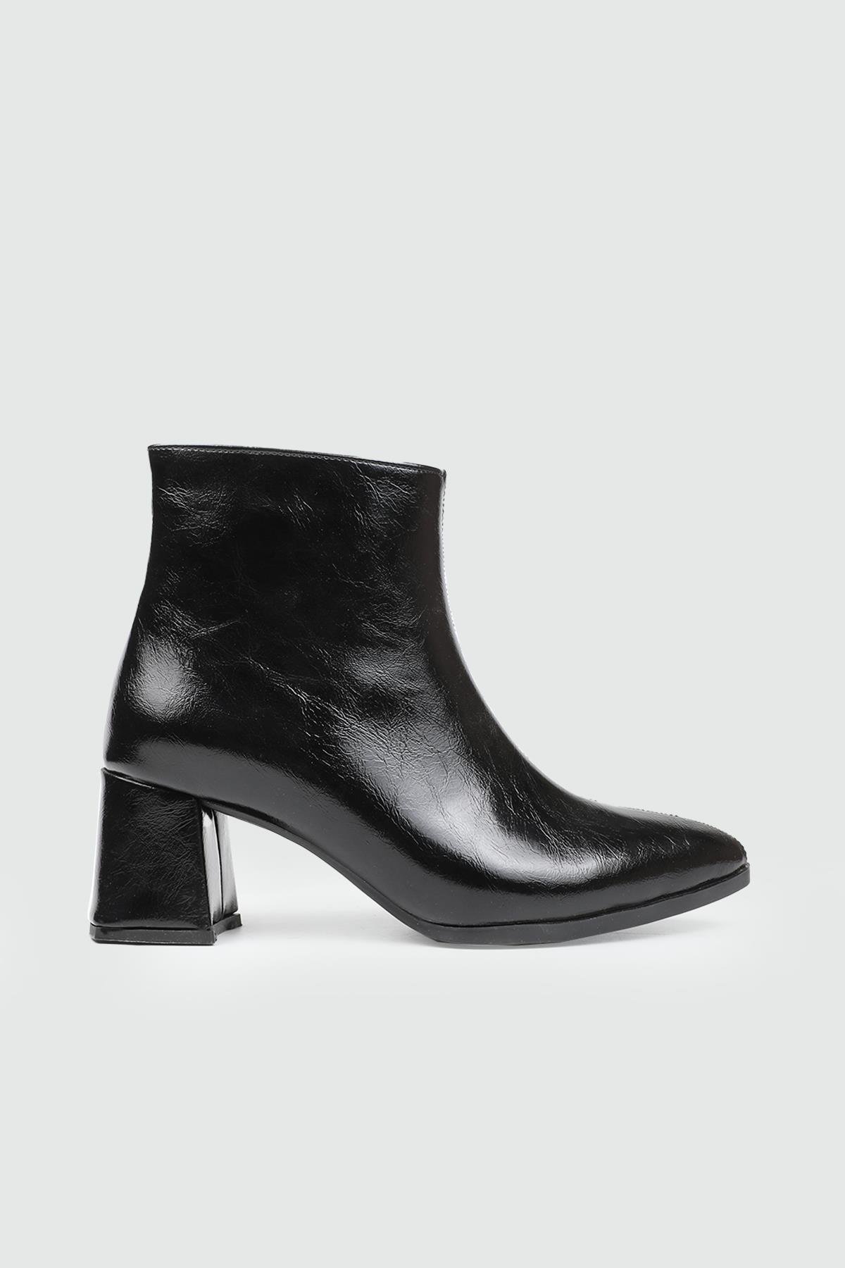 MY BELLA ZP-400 25K Sivri Burun Kadın Bot Siyah Rustik