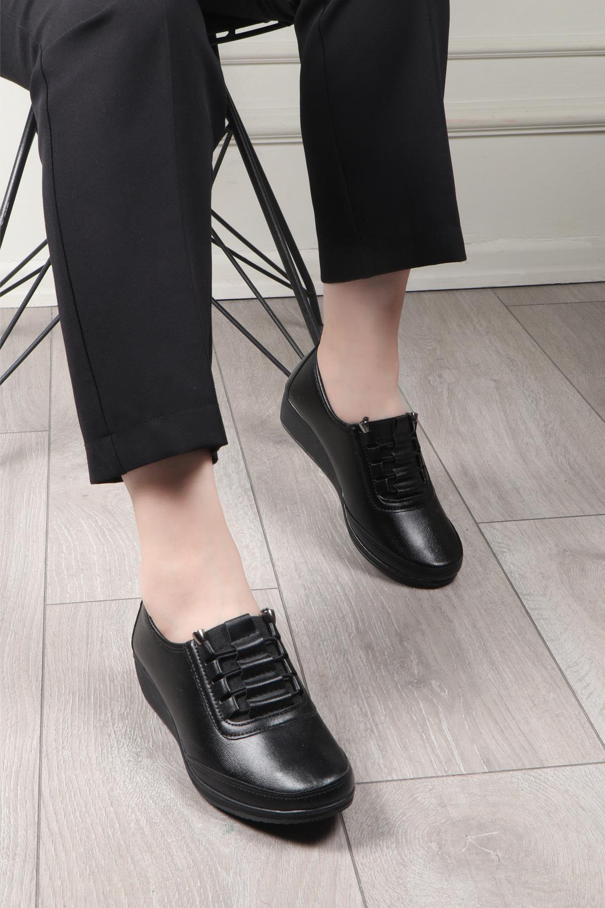 Wanetti 23-306 CMF Termo Kadın Ayakkabı Siyah