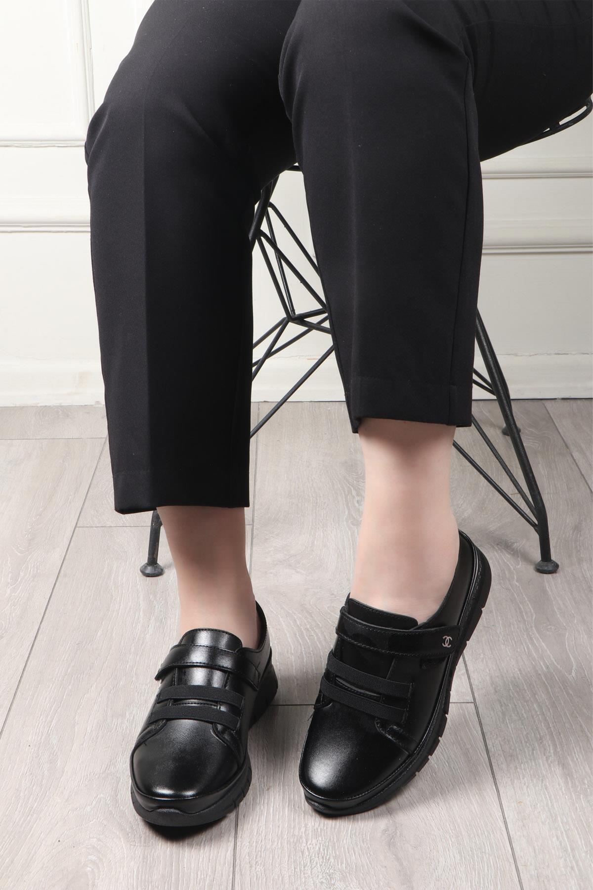 Wanetti 24-129 Poli Cırtlı Kadın Ayakkabı Siyah