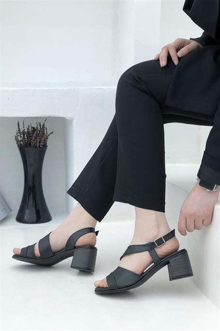 Pretty 648 Kadın Topuklu Sandalet Siyah
