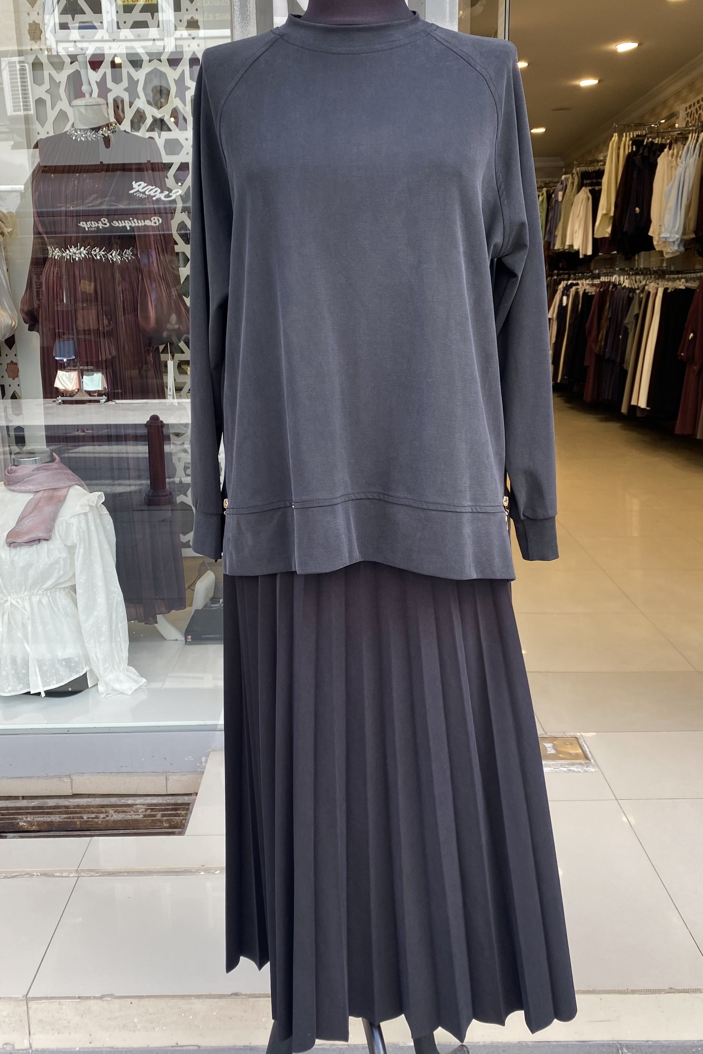 Raıment tesettür 0135 Yanları fermuarlı etekli takım