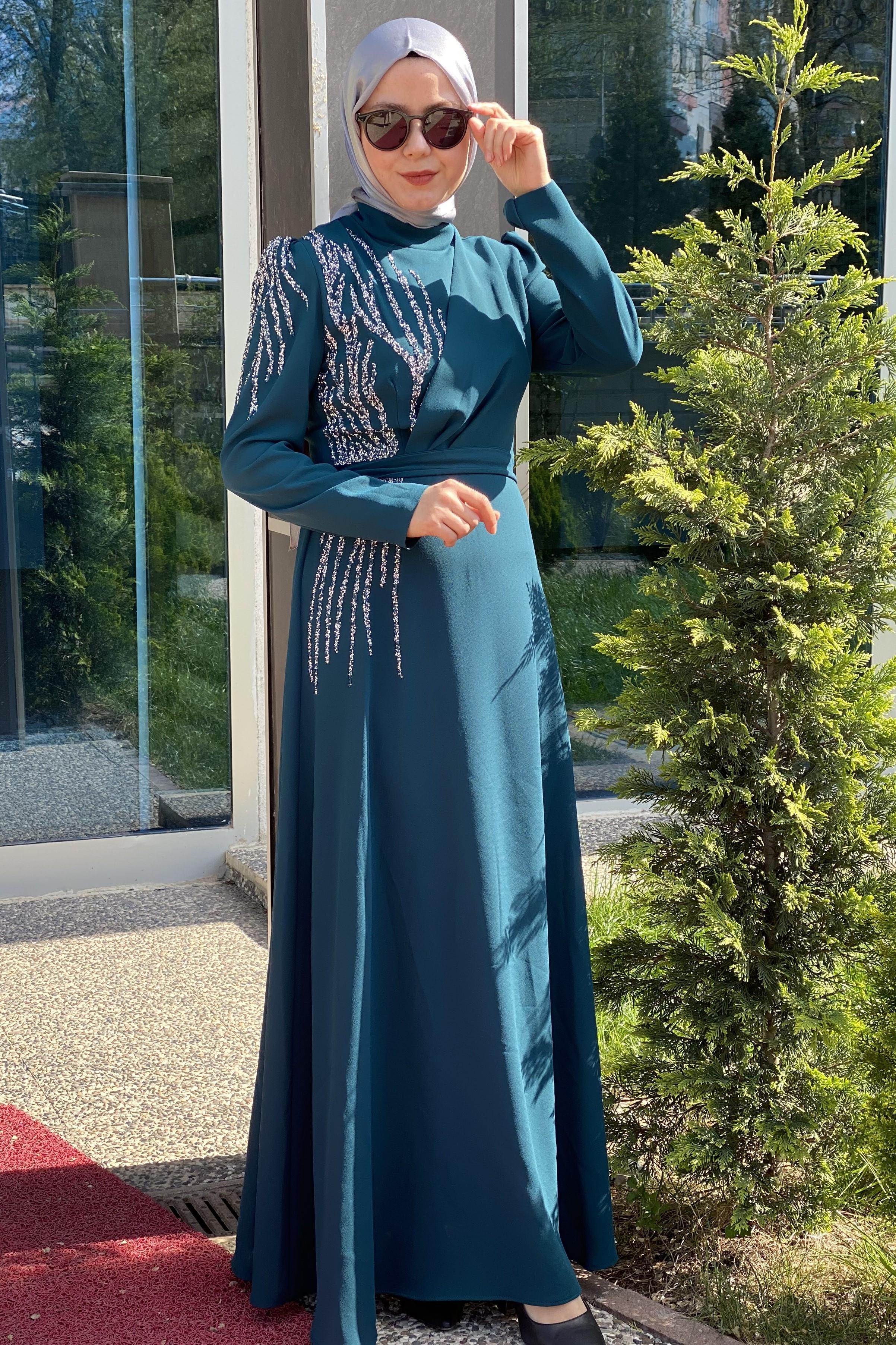 Tesettür 2676 Yanı Taşlı Krep Abiye Elbise