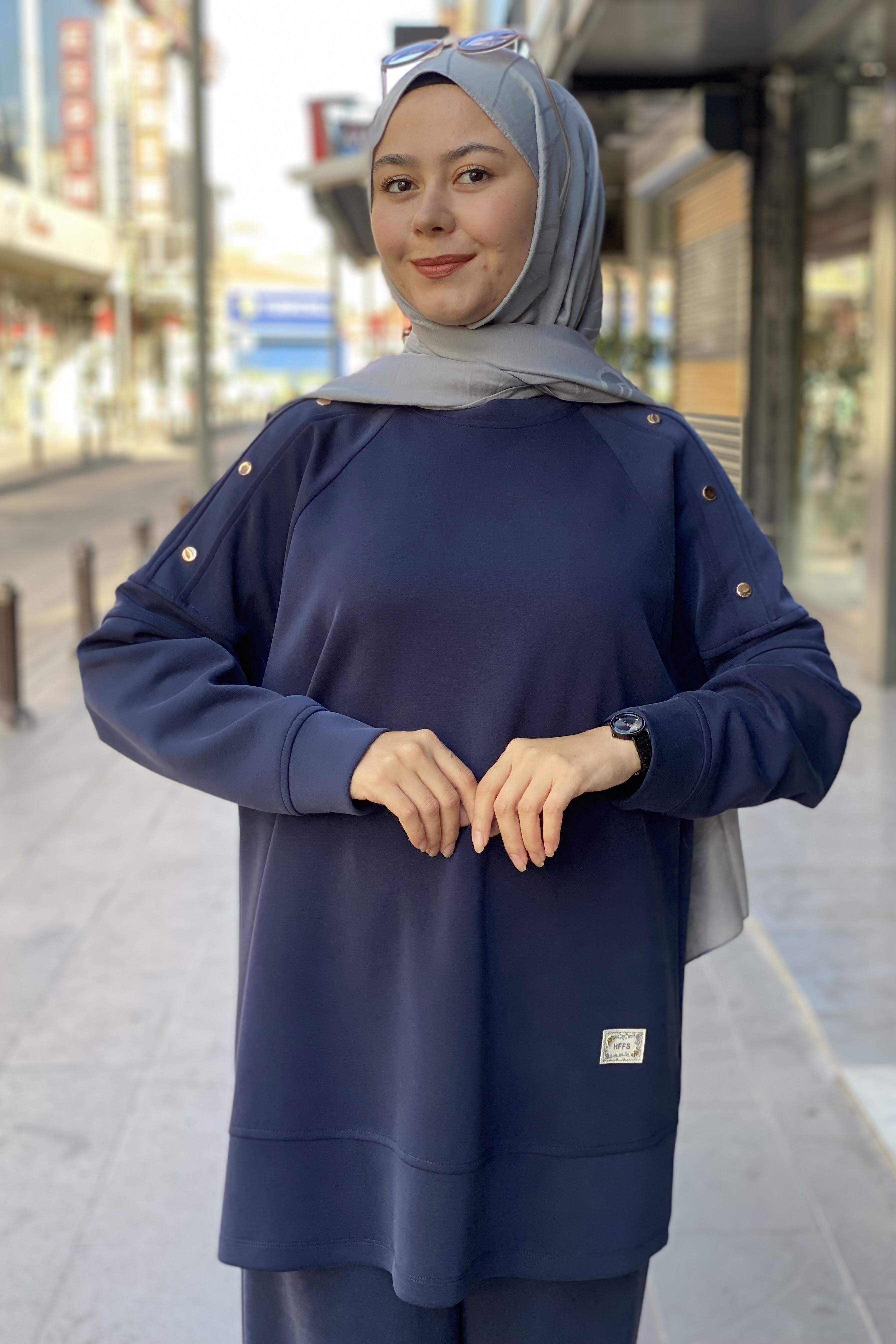 Tesettür 3266 Omuzu Zımba Detaylı Takım