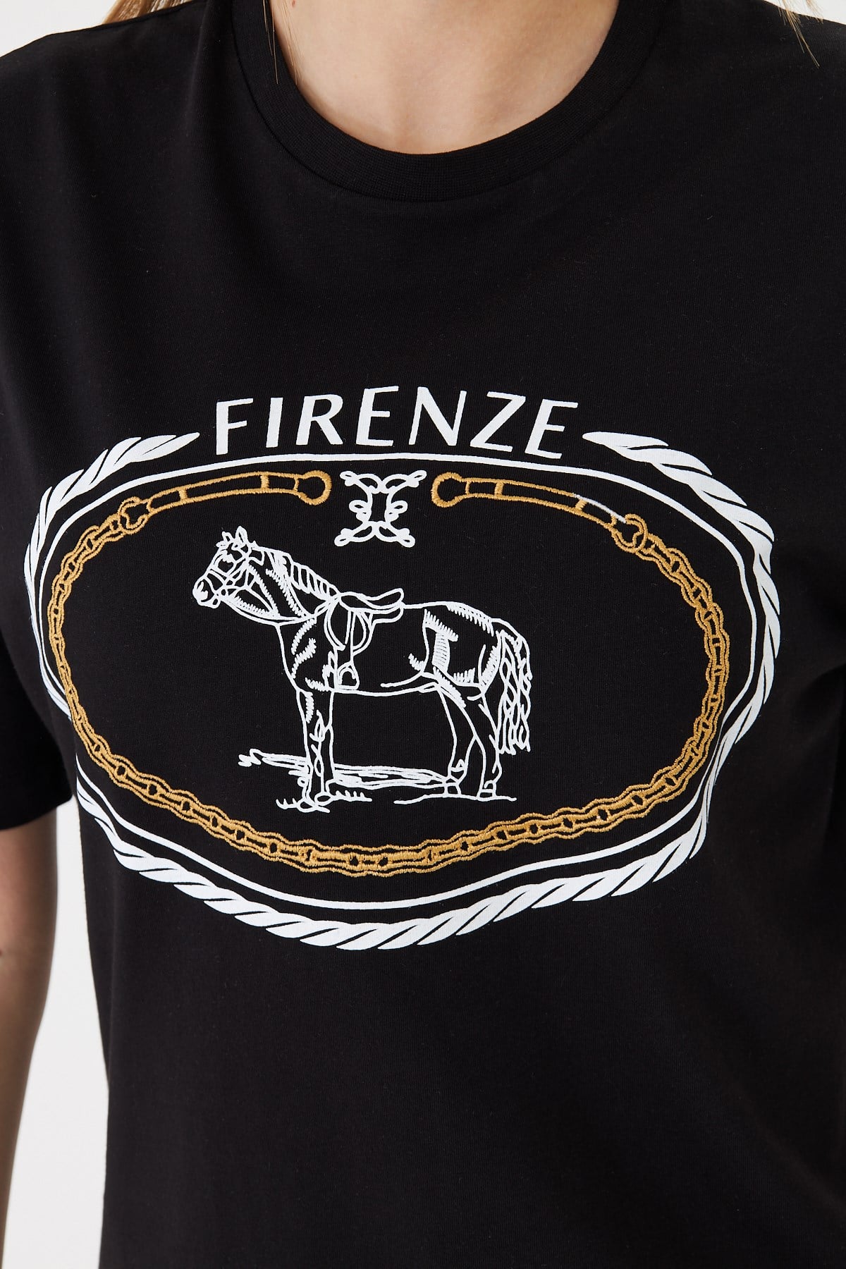 Firenze At Baskılı Rahat Kalıp Basic Tişört Siyah