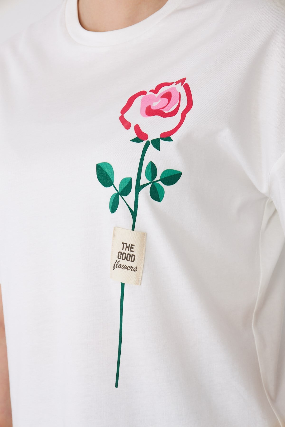 Gül Baskılı Rahat Kalıp Basic T-Shirt - Ekru