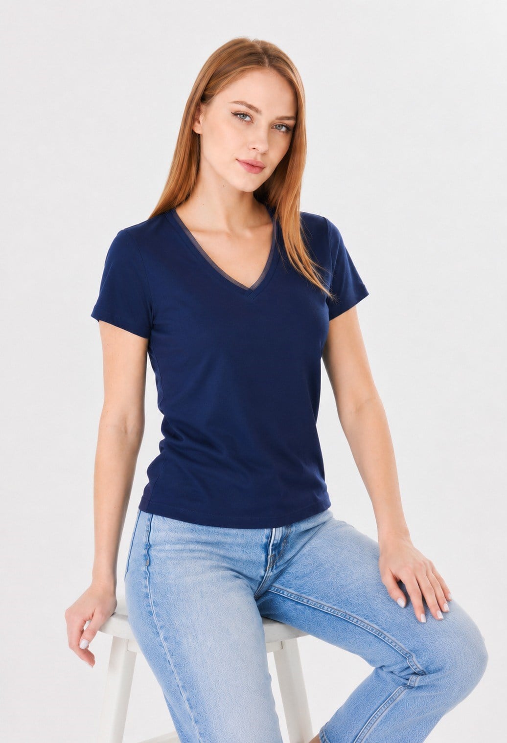 547 - V Yaka Tshirt İndigo