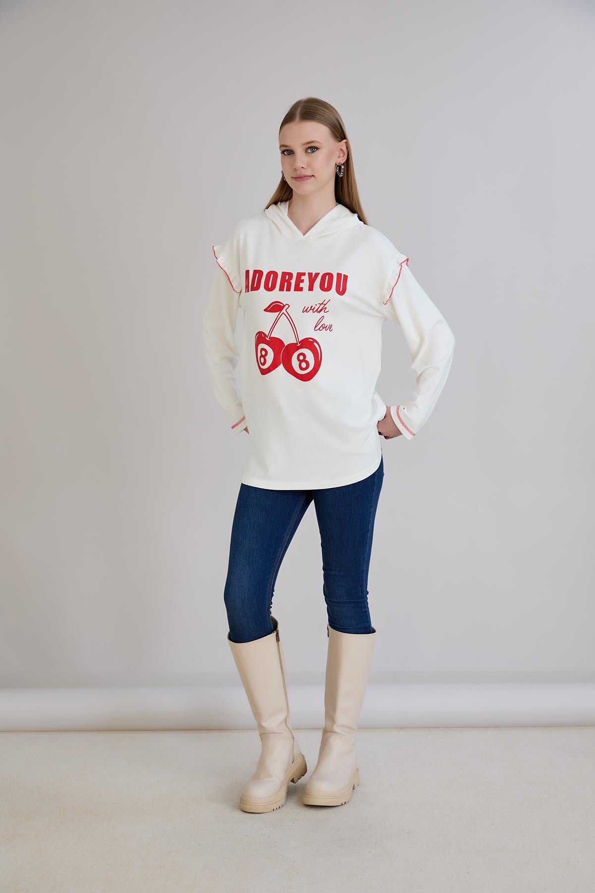 Kiraz Baskılı Kapşonlu Sweatshirt Ekru