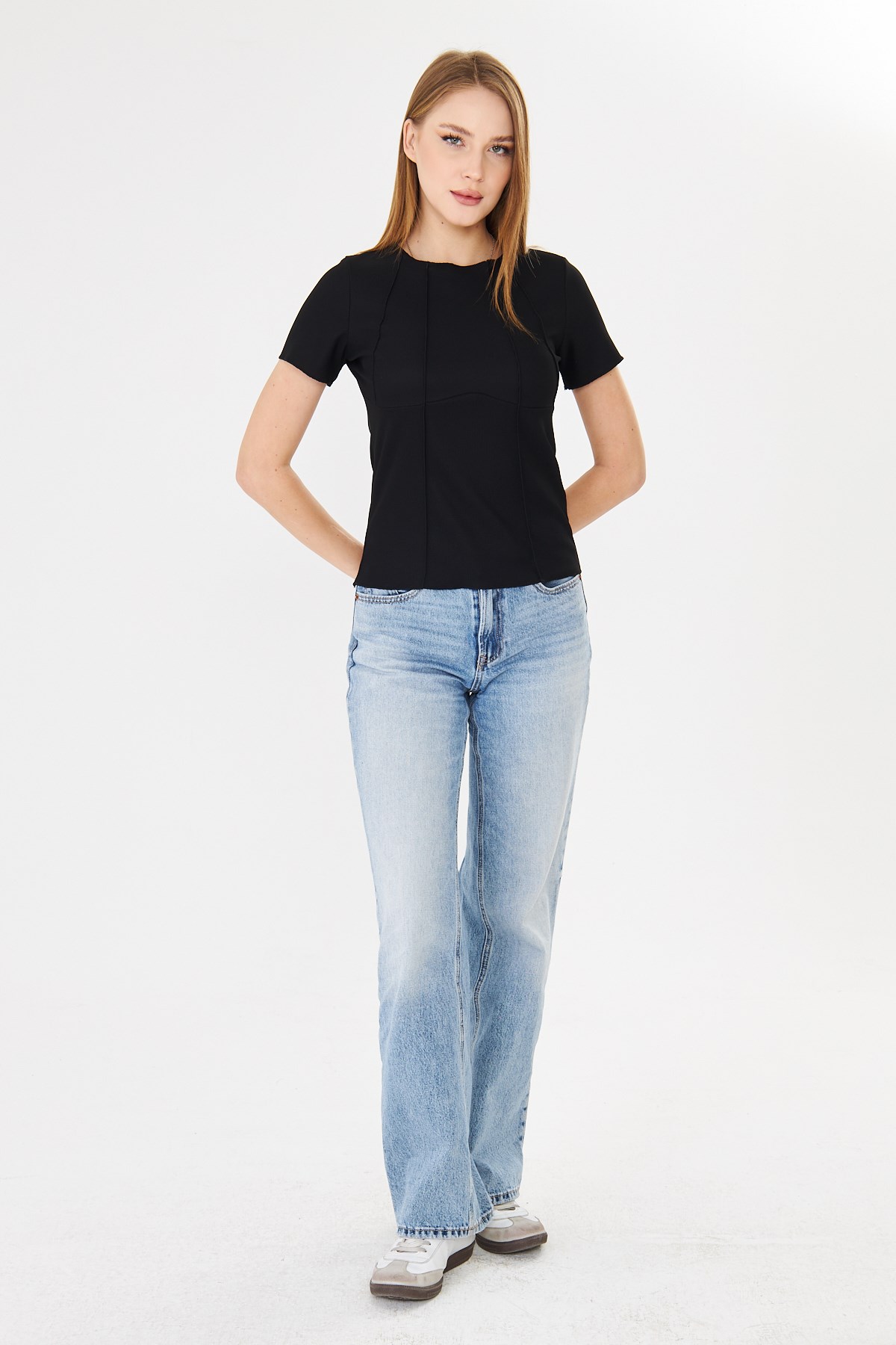 Korset Görünümlü Dikiş Detaylı Fitilli Basic Tshirt Siyah