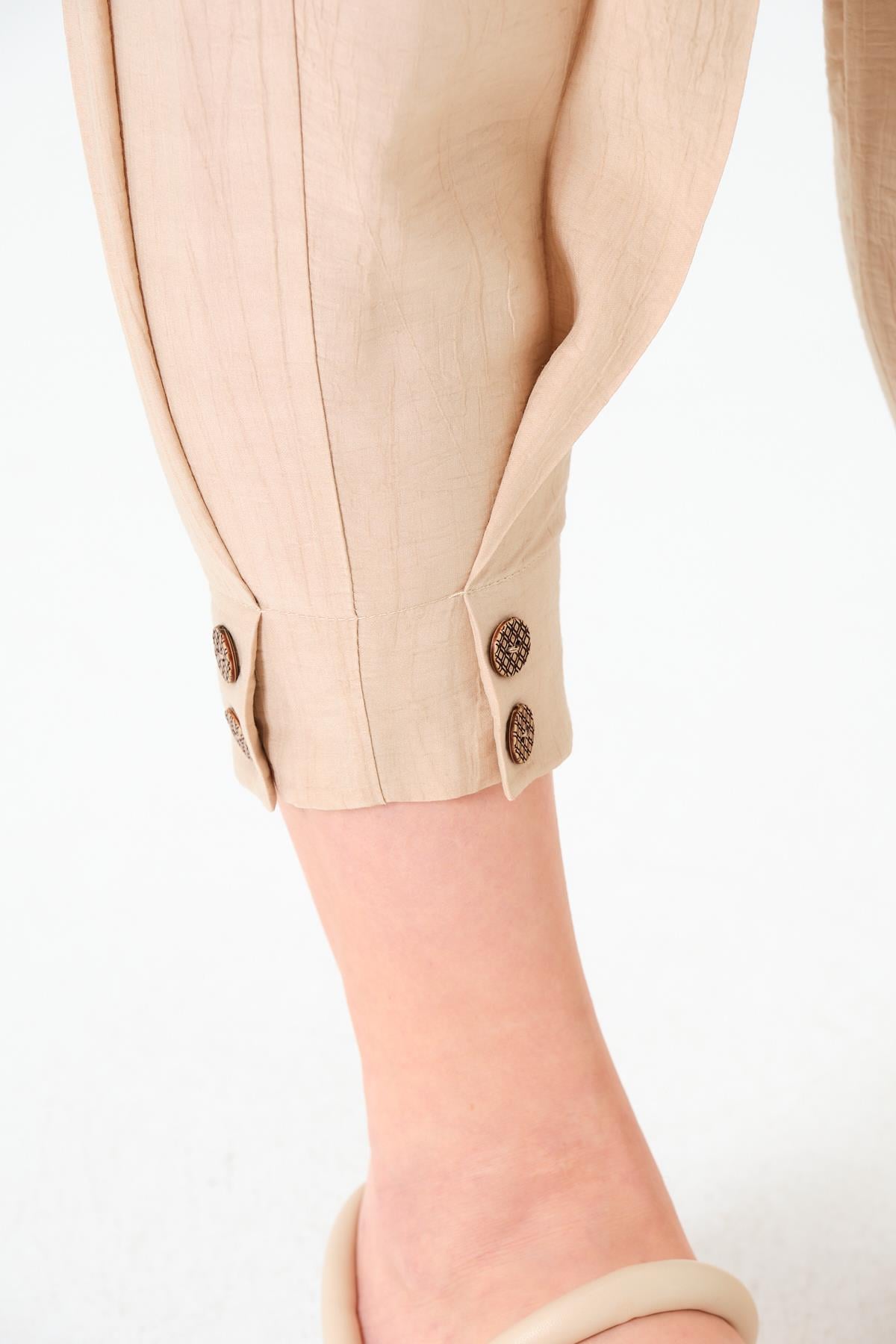 Paça Düğmeli Pantolon Bej