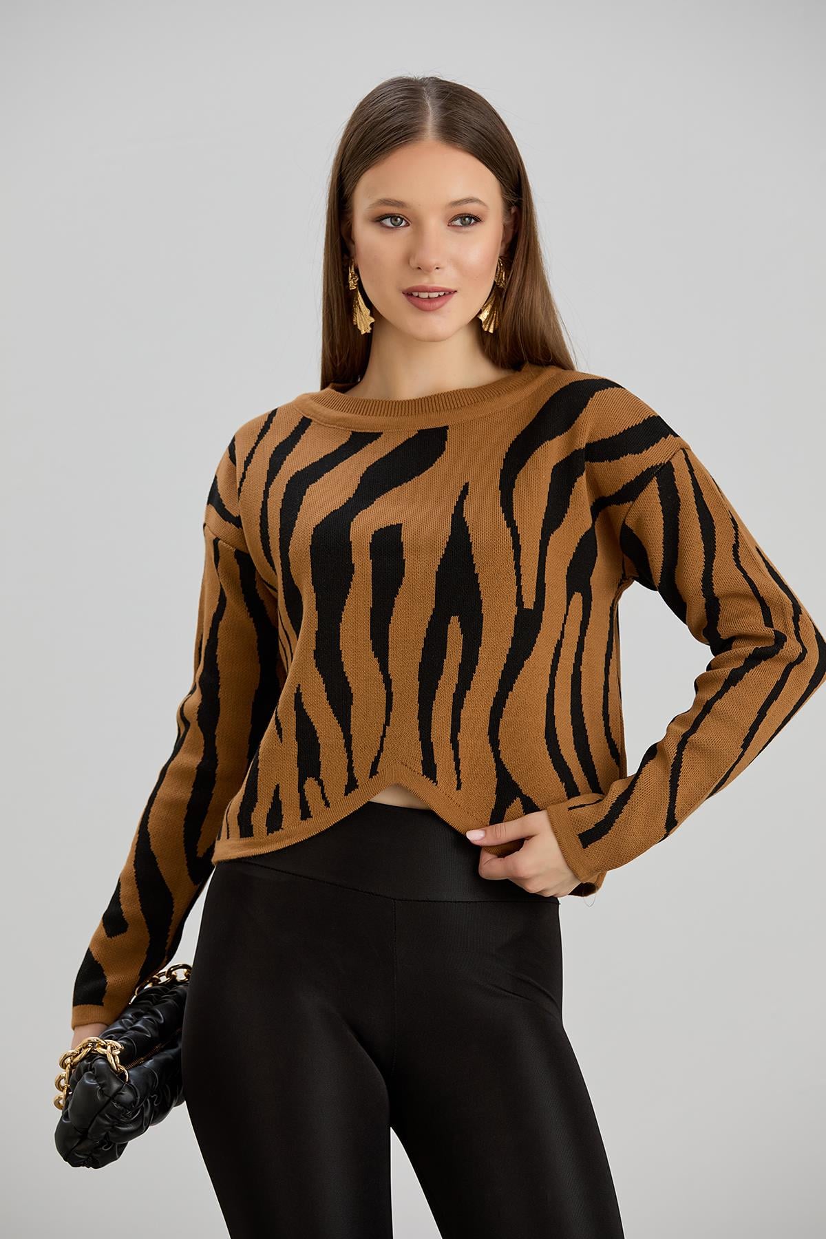 Zebra Desenli Kazak Toprak