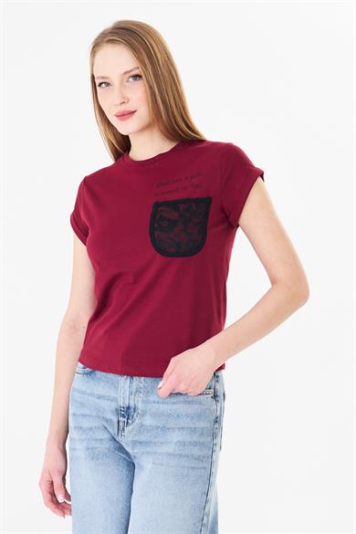 Dantel Cepli Yazı Baskılı Katlama Kollu Tshirt Bordo