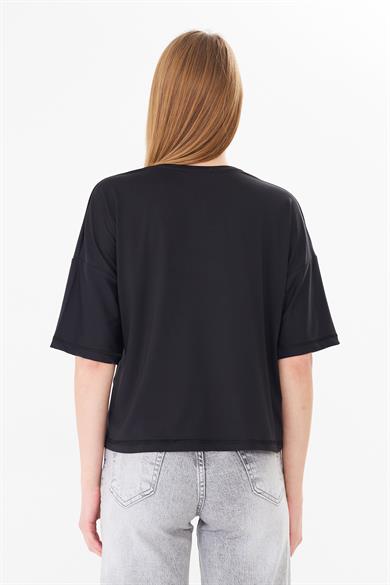 Göğüs Panelli Rahat Kalıp Basic Tshirt Siyah
