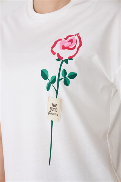Gül Baskılı Rahat Kalıp Basic T-Shirt - Ekru