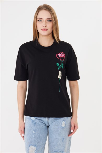 Gül Baskılı Rahat Kalıp Basic T-Shirt - Siyah