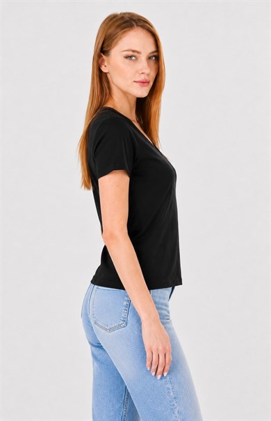 547 - V Yaka Tshirt Siyah