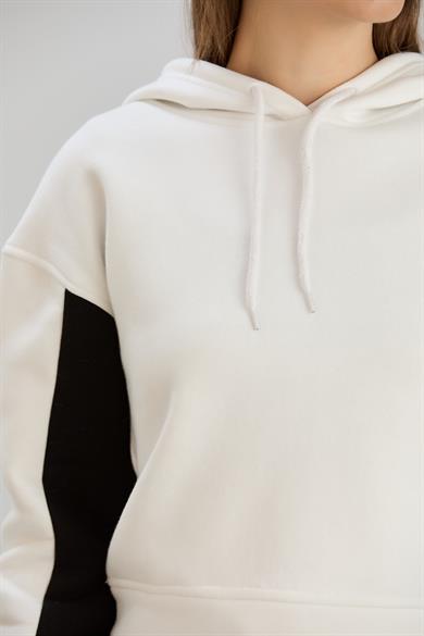 KAPŞONLU CROP SWEAT Beyaz