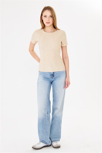 Korset Görünümlü Dikiş Detaylı Fitilli Basic Tshirt Bej