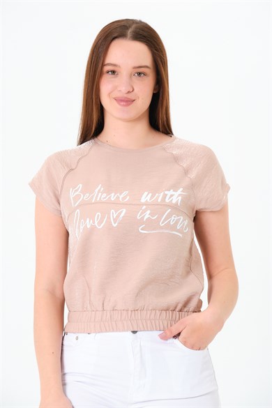 Reglan Kollu Yazı Baskılı Beli Lastikli Bluz Bej