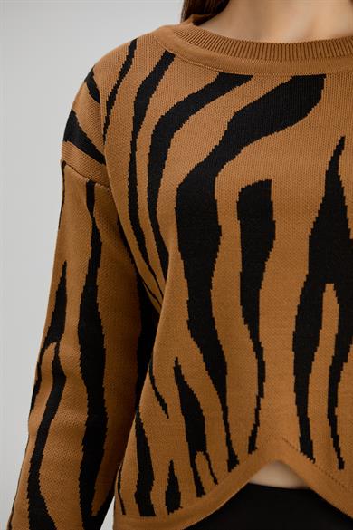 Zebra Desenli Kazak Toprak