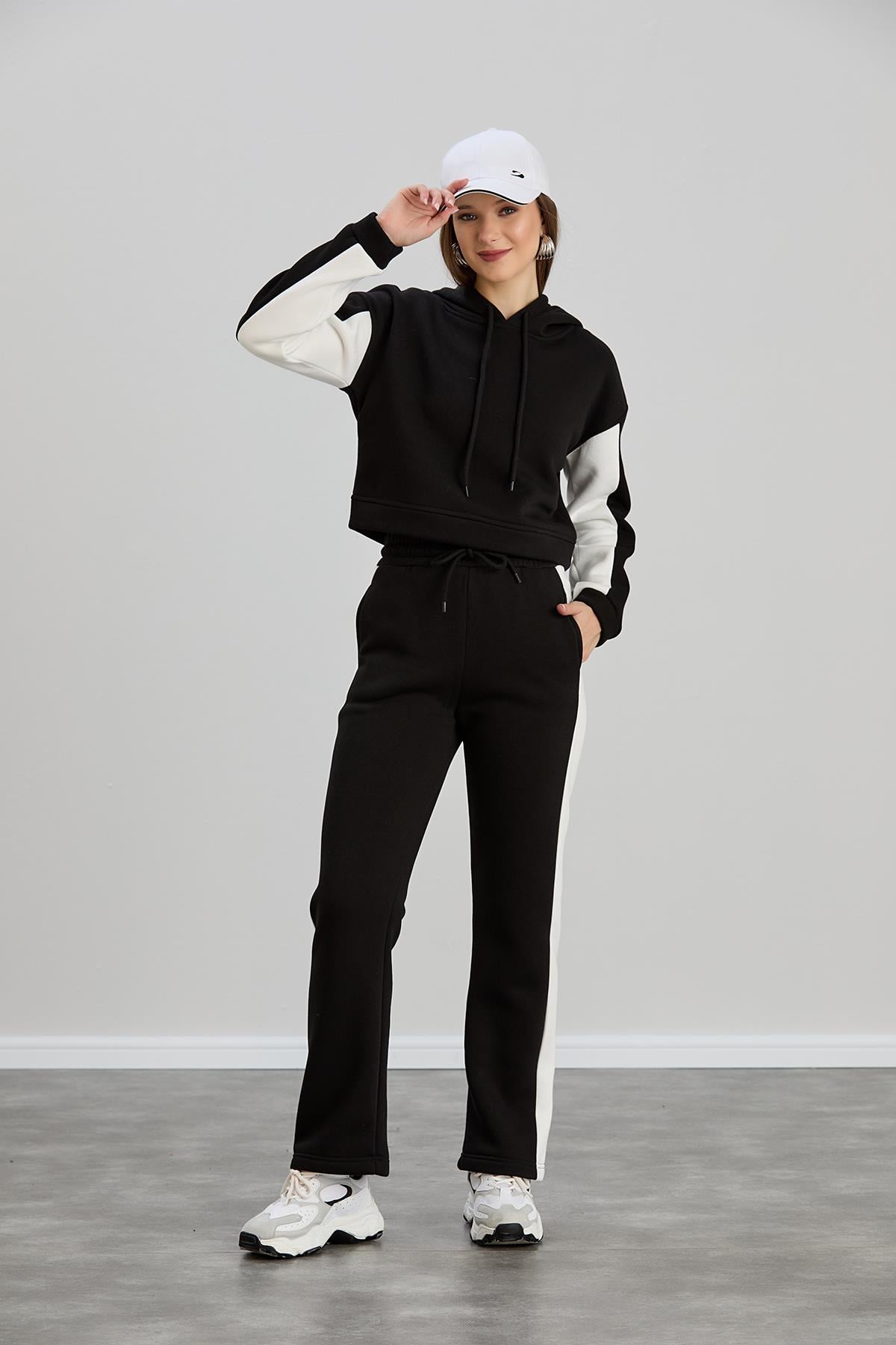  Sortie CollectionKapşonlu Crop Sweat Takım Siyah