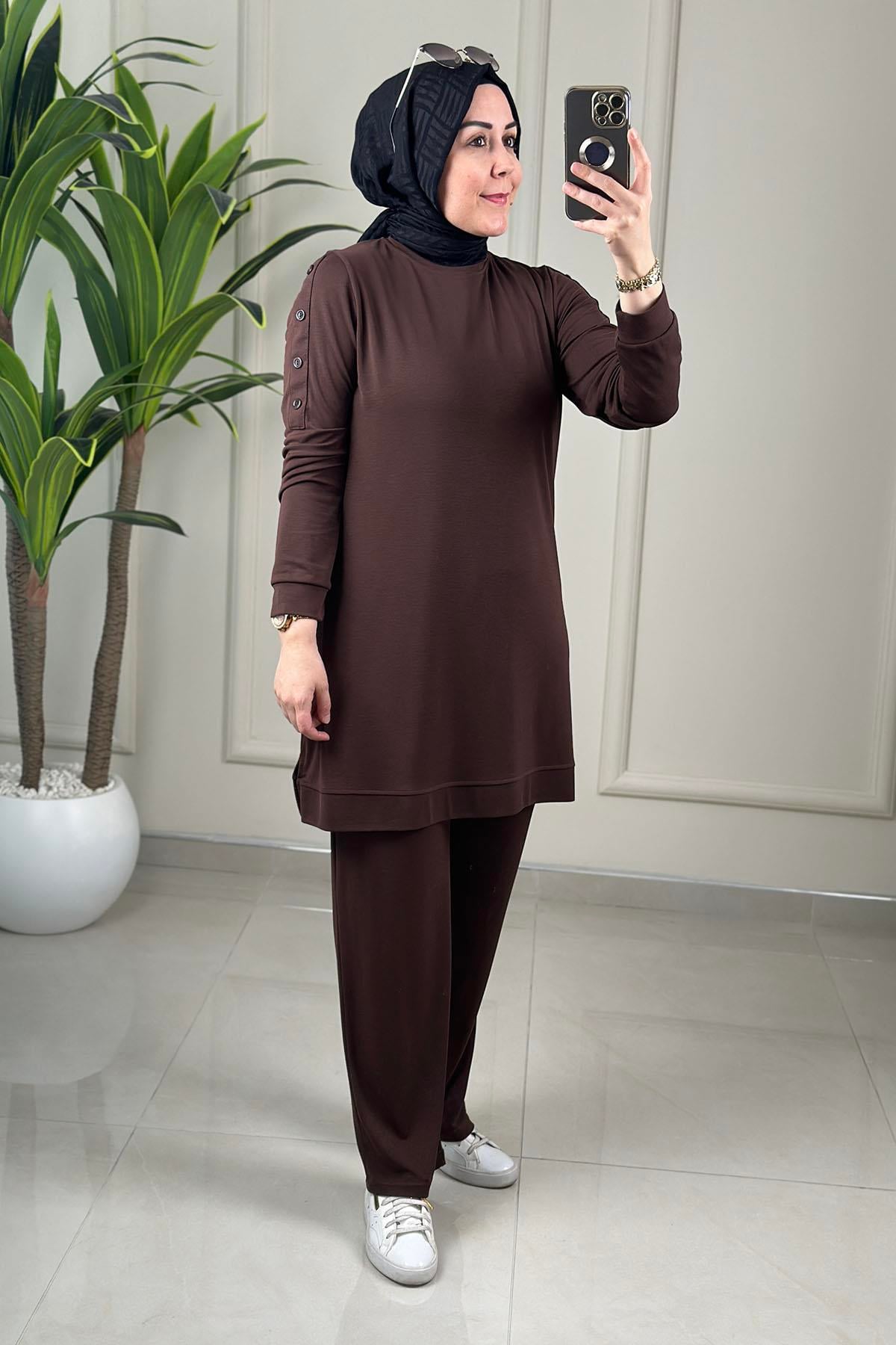 Tesettür Pantolonlu TakımKol Düğme Detaylı Tunik ve Pantolon Kadın İkili Takım Kahverengi MP 2668