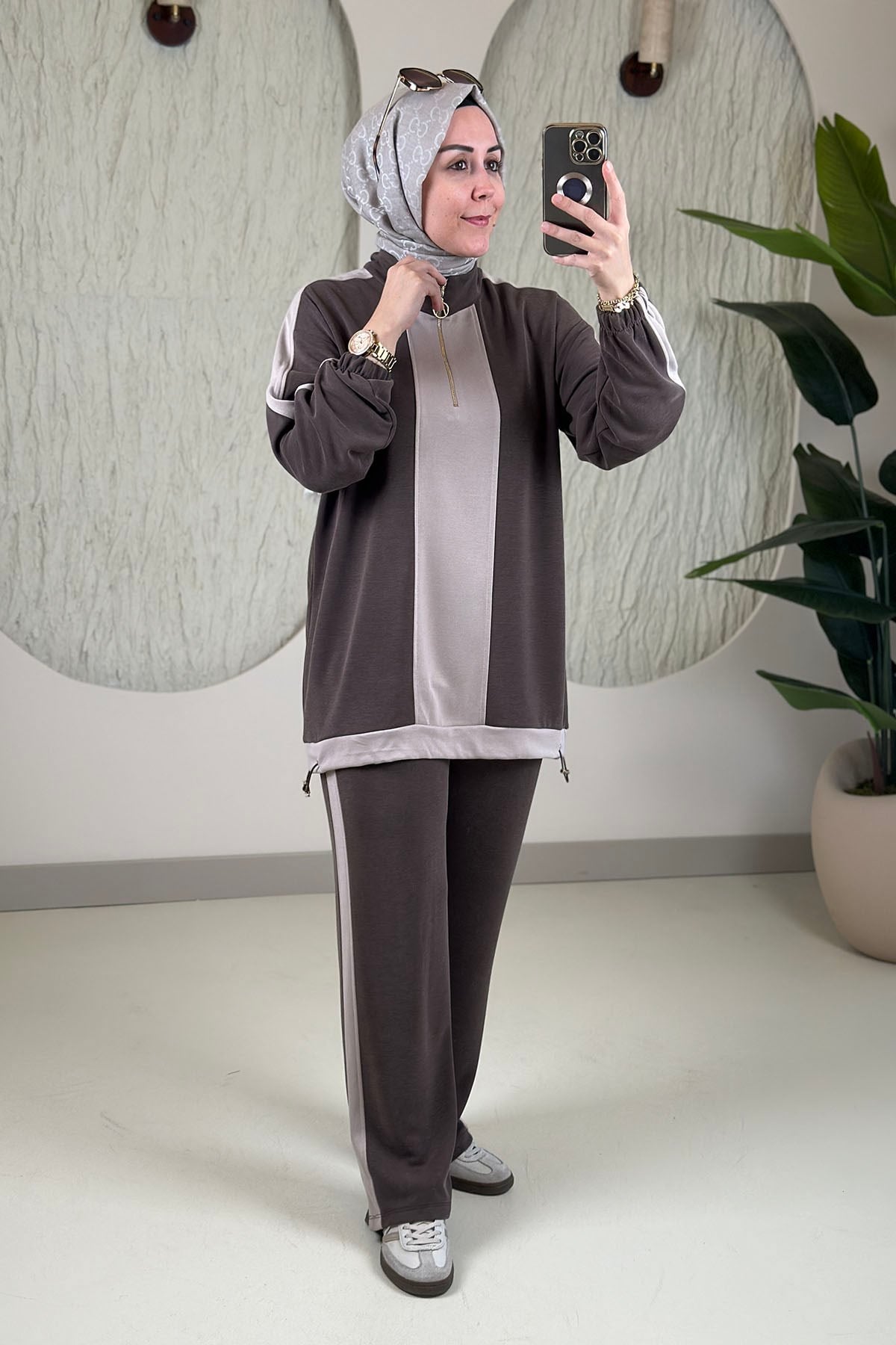 Tesettür Pantolonlu TakımPike Kumaş Renk Garnili Tunik ve Pantolon Kadın İkili Takım Kahverengi GNR 264 