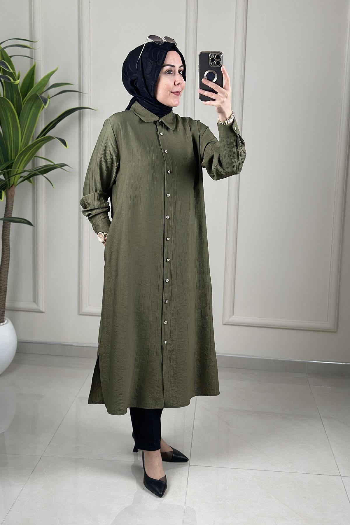 Tesettür Tunik GömlekÖnü Taş Düğme Detaylı Uzun Kadın Tunik Haki KADO 262226