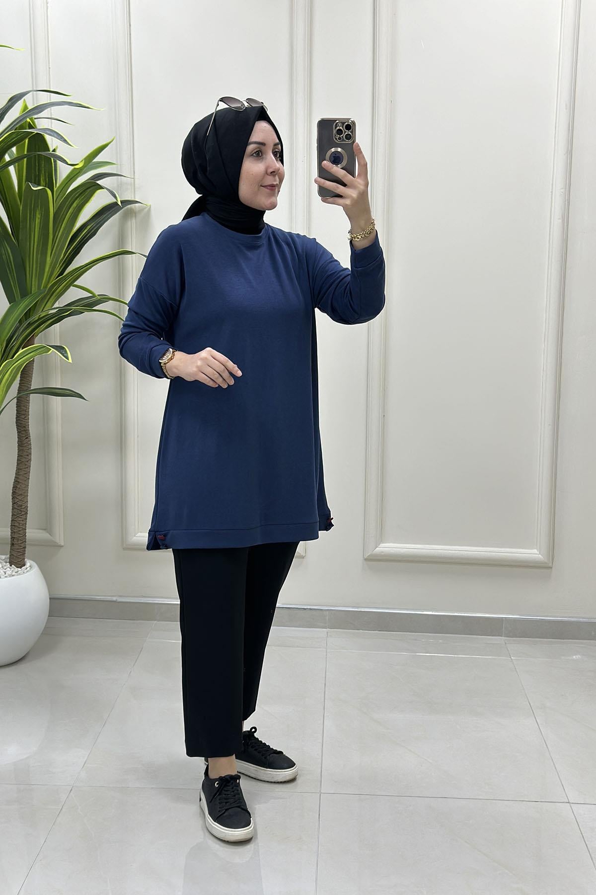 Tesettür Tunik ModelleriDüşük Omuz Etek Ucu Düğme Detaylı Modal Pike Kadın Tunik Lacivert KADO 257498