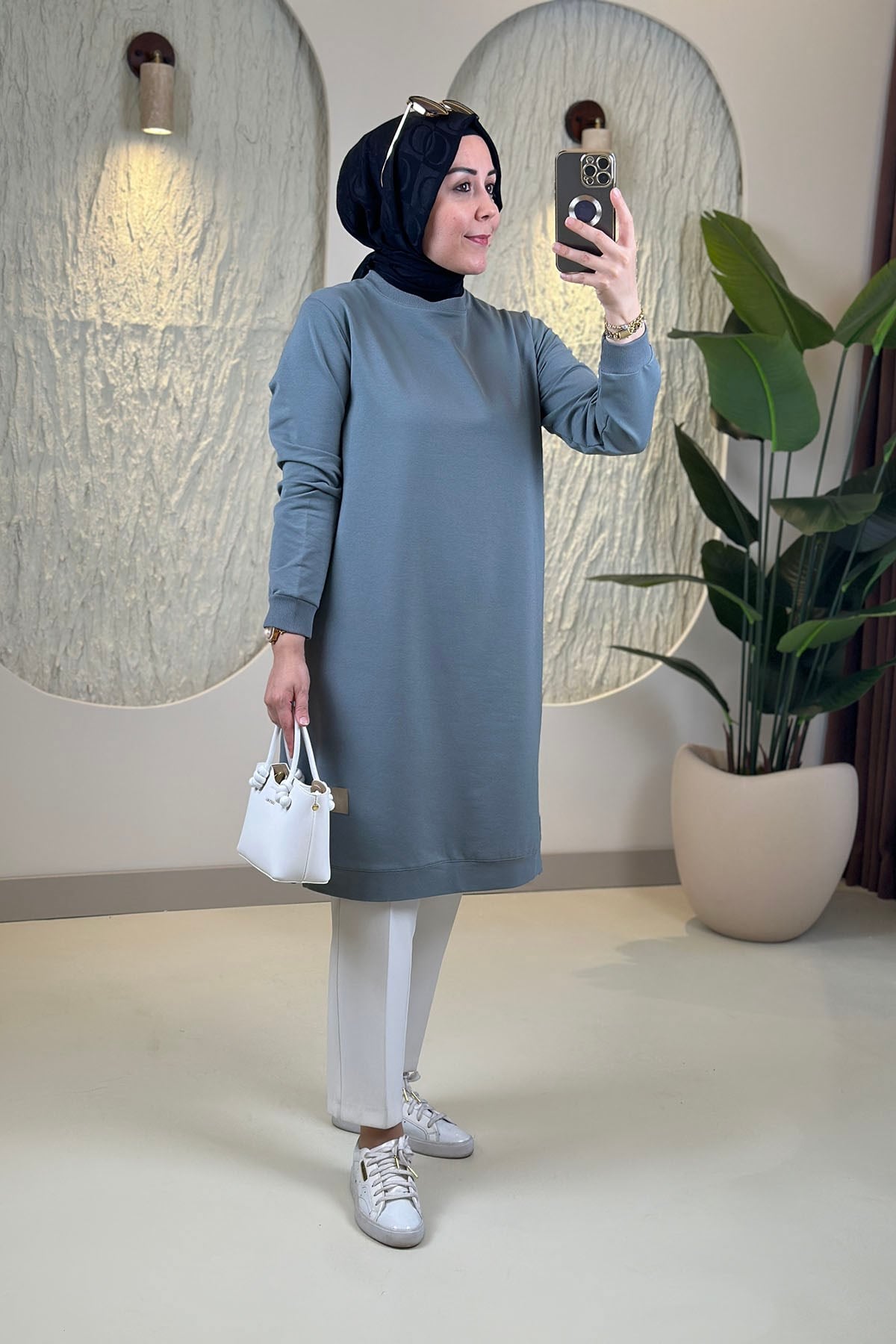 Tesettür Tunik Modelleriİki İplik Kol ve Yaka Ribanalı Basic Kadın Tunik Mint Yeşili KADO 7194