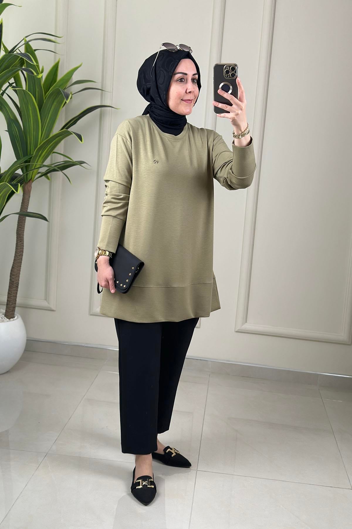 Tesettür Tunik Modelleriİnce Oysho Etek Ucu ve Kolu Geniş Bantlı Kadın Tunik Yeşil KADO 263704