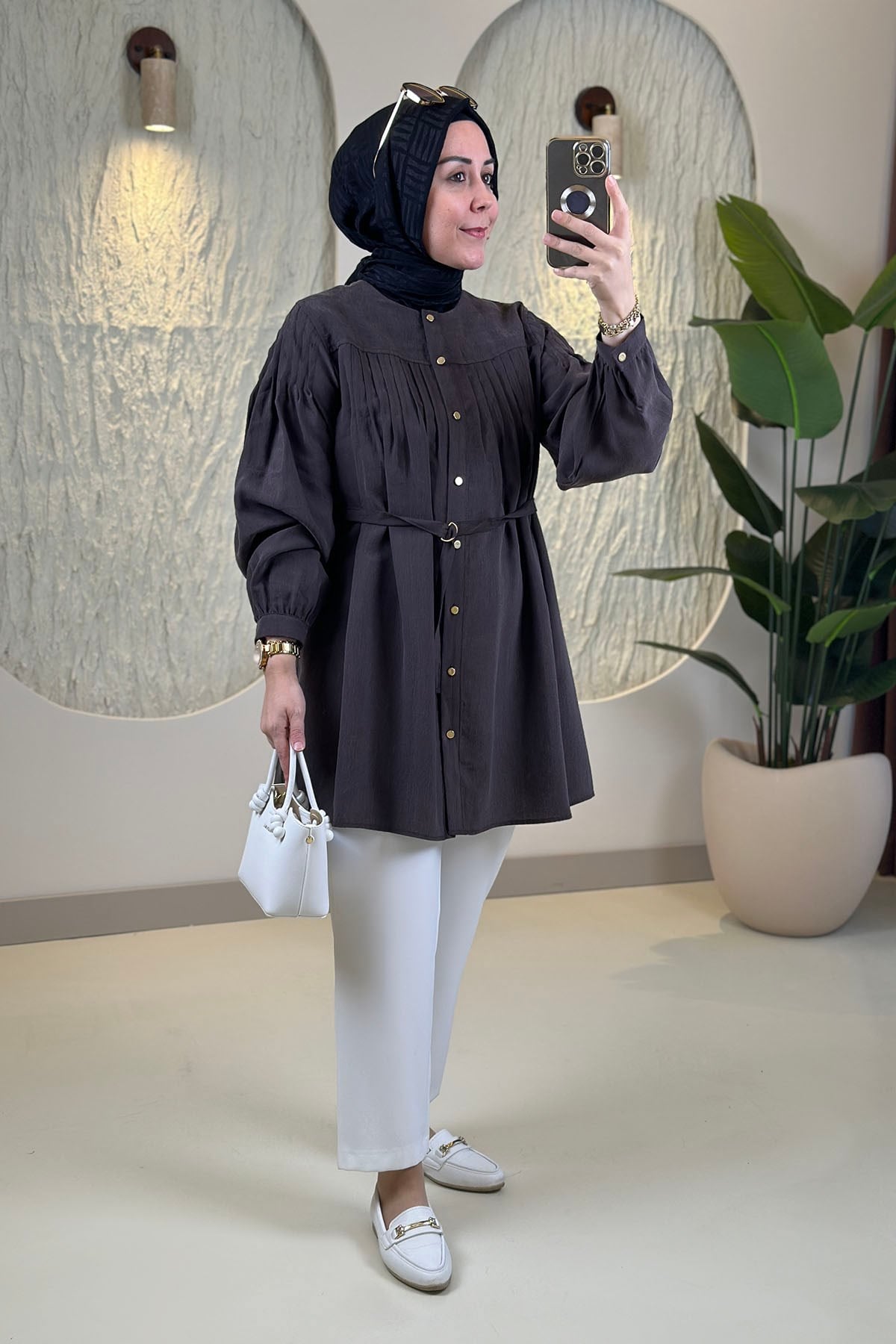 Tesettür Tunik ModelleriÖnü ve Arkası Nervürlü Beli Kemerli Kadın Tunik Acı Kahve EYL 2124
