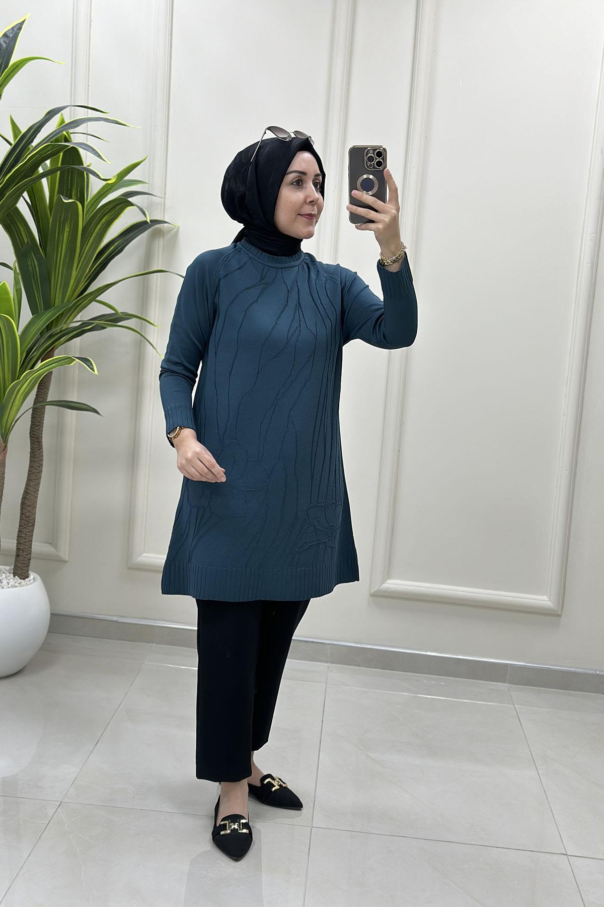 Tesettür Tunik ModelleriReglan Kol Kendinden Desenli Kadın Triko Tunik Petrol Yeşili KADO 2725103