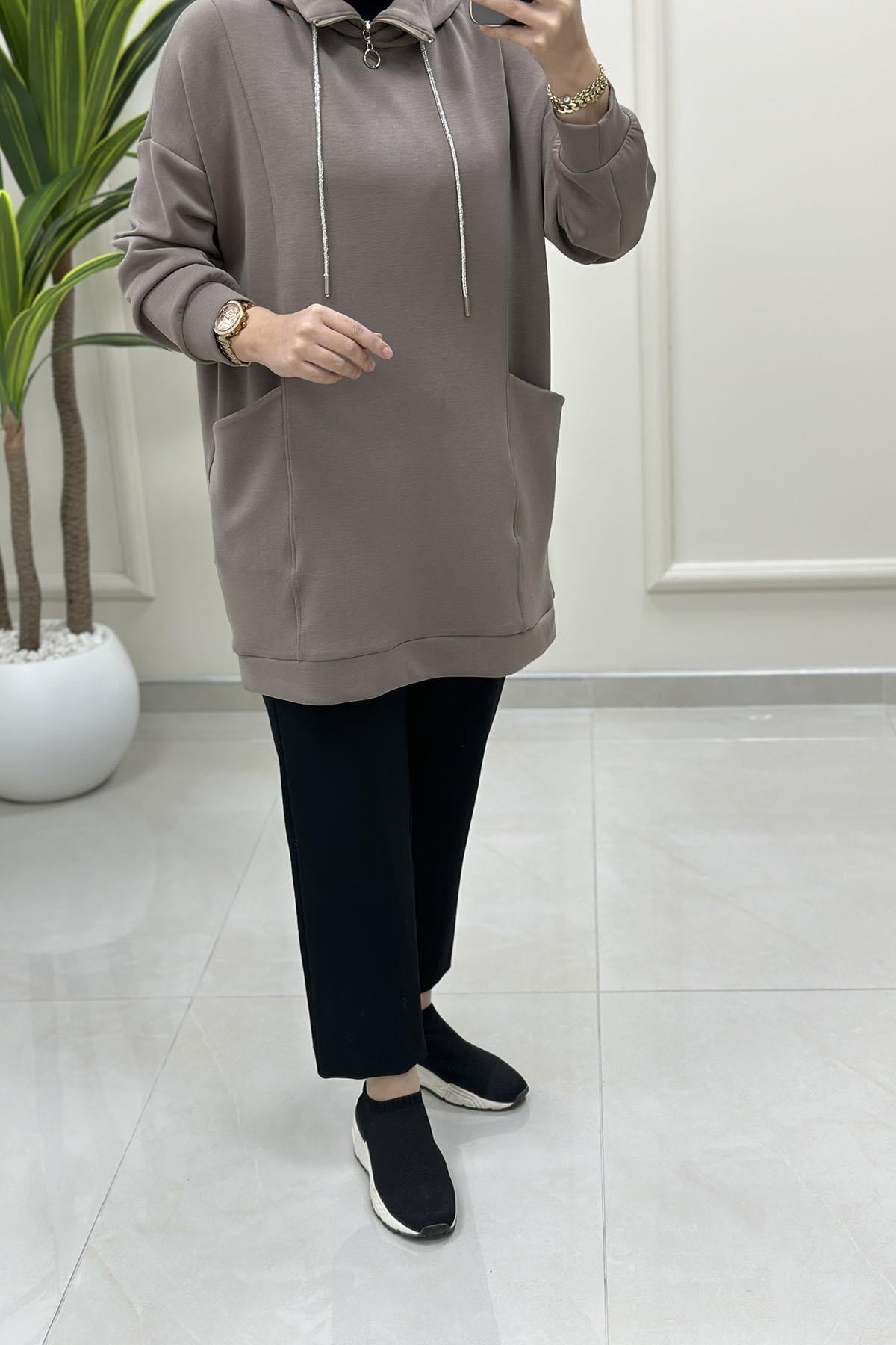 Tesettür Tunik ModelleriYaka Fermuarlı Taş İpli Önü Cepli Oysho Kadın Tunik Vizon MSE 3069