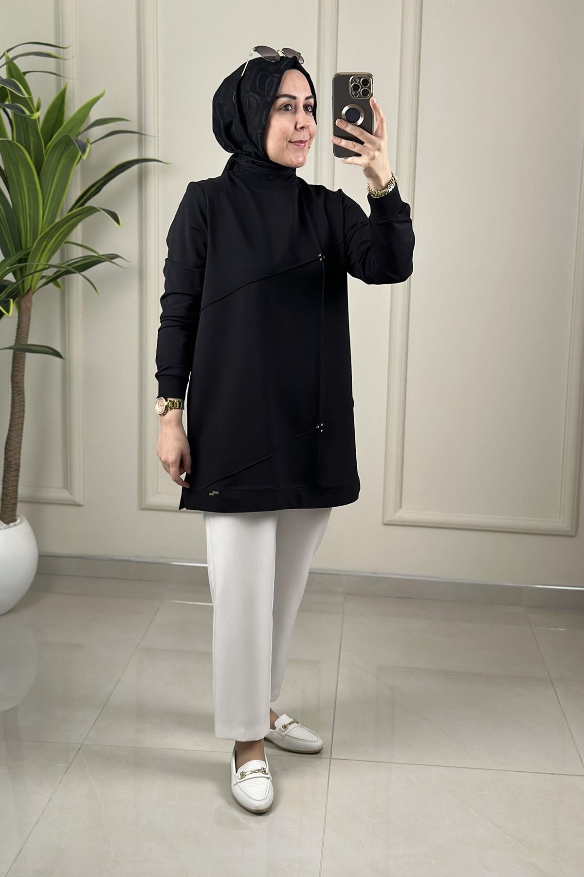 Tesettür Tunik ModelleriYaka ve Kol Ribanalı Önü Nervürlü Kadın Tunik Siyah KADO 262106