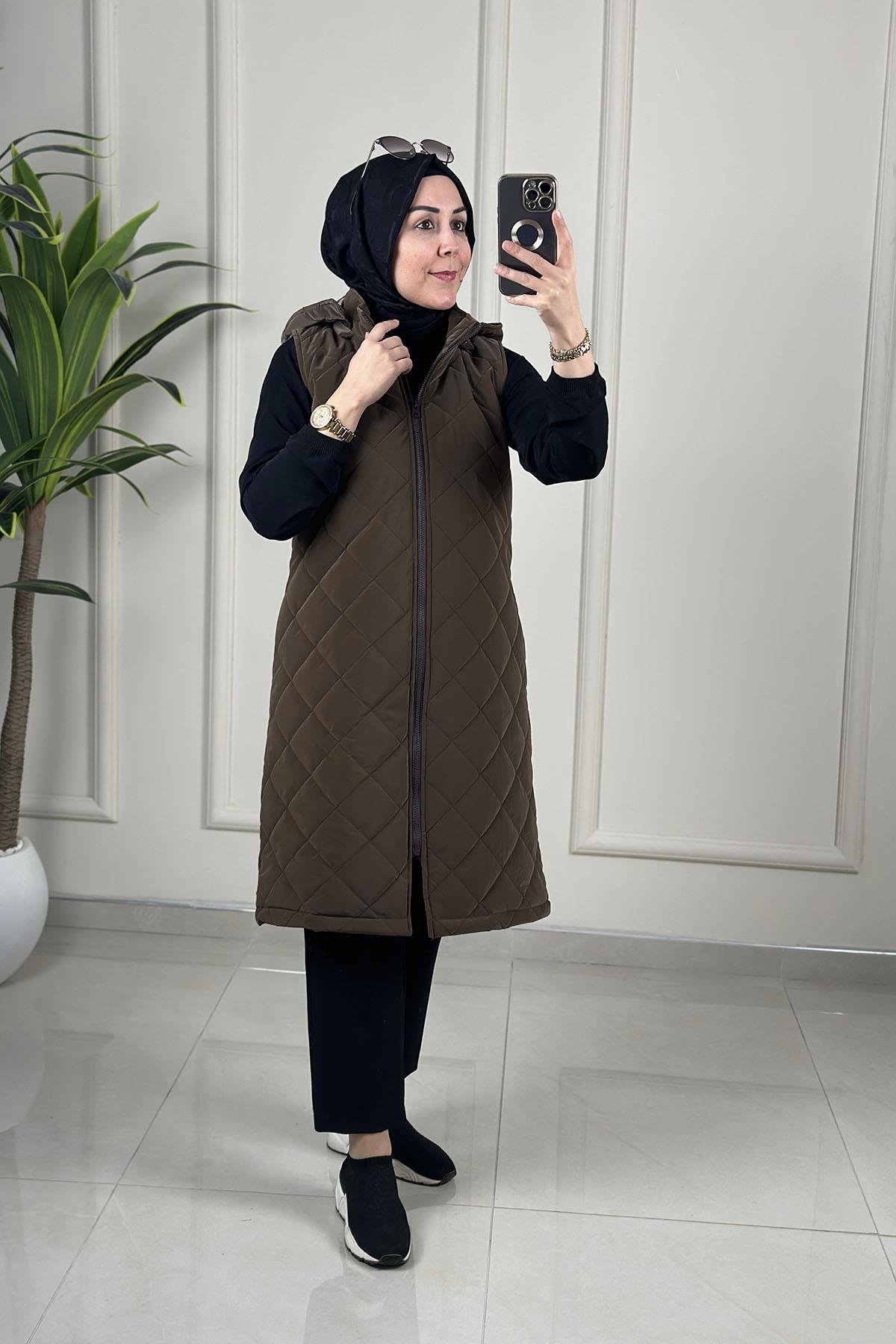 Tesettür YelekÖnü Fermuarlı Baklava Desen Cepli Kadın Şişme Yelek Kahverengi MLH 4591