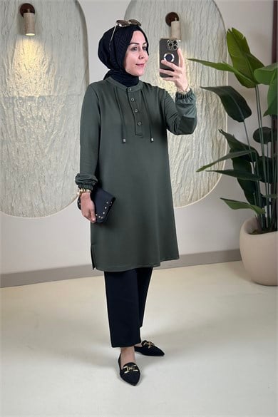 Tesettür Tunik ModelleriHakim Yaka Kolu Büzgülü Yaka İpli Oysho Kadın Tunik Haki KADO 268202