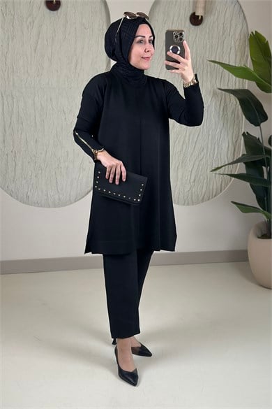 Tesettür Tunik ModelleriMerserize Triko Kol Fermuar Detaylı Kadın Tunik Siyah KADO 27260027