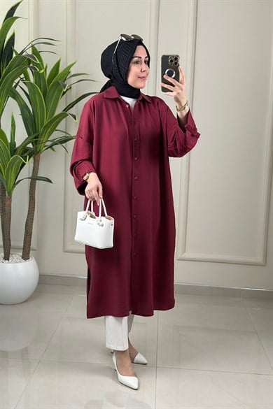 Tesettür Tunik ModelleriÖnü Düğmeli Rahat Kesim Kol Apolet Detaylı Kadın Tunik Bordo EYL 2209
