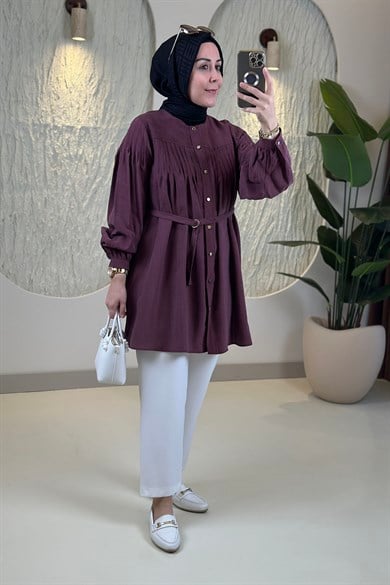Tesettür Tunik ModelleriÖnü ve Arkası Nervürlü Beli Kemerli Kadın Tunik Mürdüm EYL 2124
