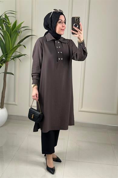 Tesettür Tunik ModelleriÖnü Yarım Çift Düğmeli Kol Manşetli Kadın Tunik Koyu Vizon KADO 262620